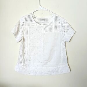 Stylus crochet lace eyelet patchwork white beachy short sleeve shirt. Women med